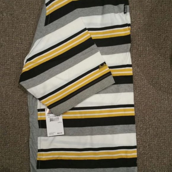 Akademiks - Picture 1 of 2
